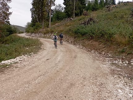 Il Comune di Enego (Vi) tra le 19 Bandiere Verdi 2023 di Legambiente 2 3 Ripristino viabilita Piana della Marcesina