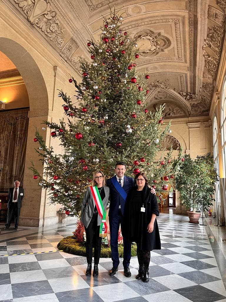 Natale sostenibile con gli abeti PEFC in piazza 1 WhatsApp Image 2023 12 14 at 09.33.57