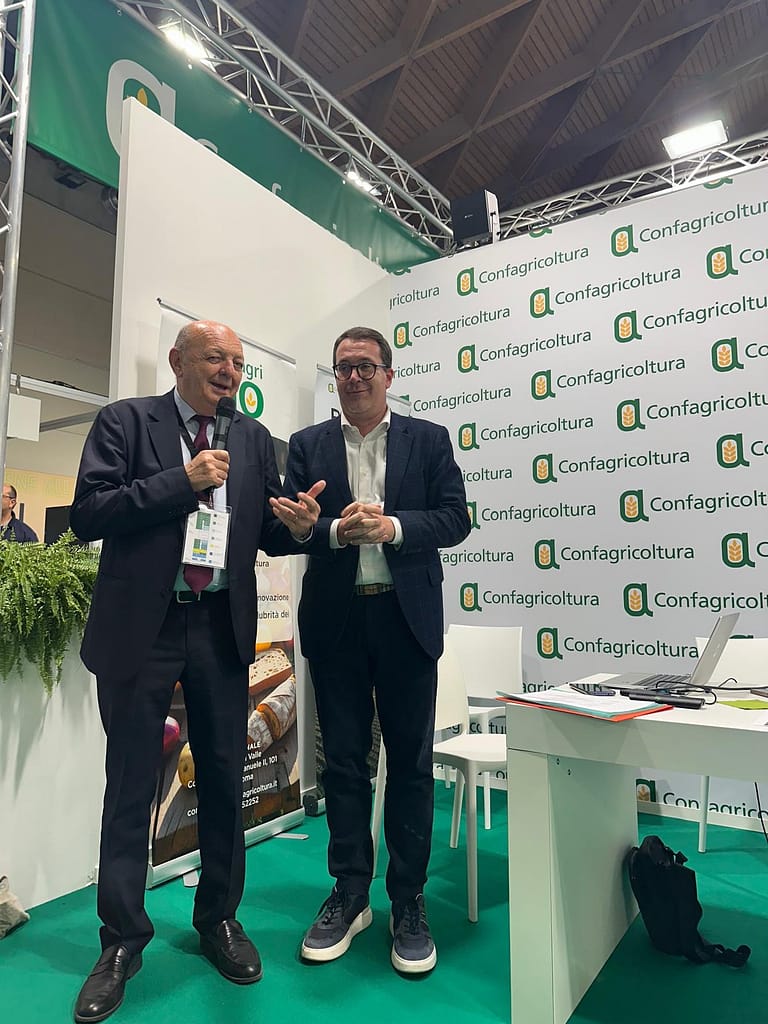 Ecco i sei premiati per “Comunità Forestali Sostenibili 2025” 1 WhatsApp Image 2025 11 07 at 11.36.33